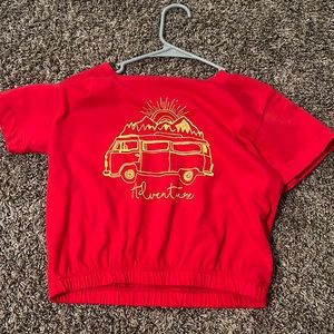 adventure cropped t-shirt
